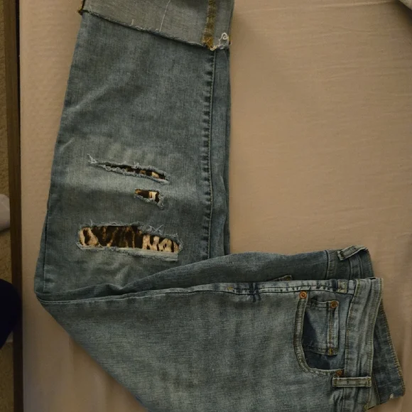 INC International Concepts Light Blue Embroidered Boyfriend Jeans - Picture 2 of 3